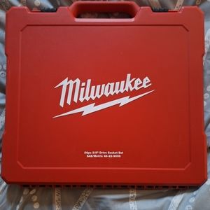 Milwaukee socket set